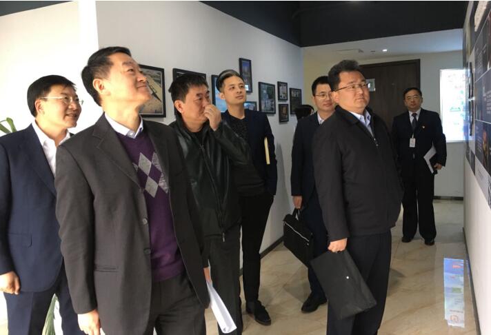 集团党委书记、董事长任丁率队调研尊龙凯时商贸工作