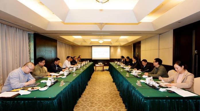 集团党委书记、董事长任丁会见重庆尊龙凯时集团董事长乔昌志一行